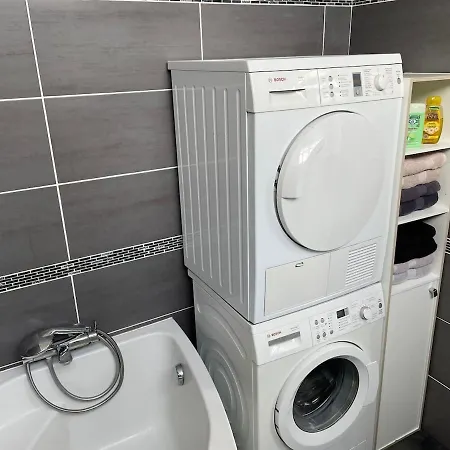 Du Chateau Apartment *
